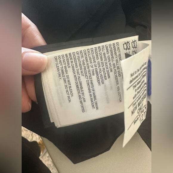 CANADA GOOSE Freestyle Down Puffer Vest Size Small Black EUC - Picture 5 of 12